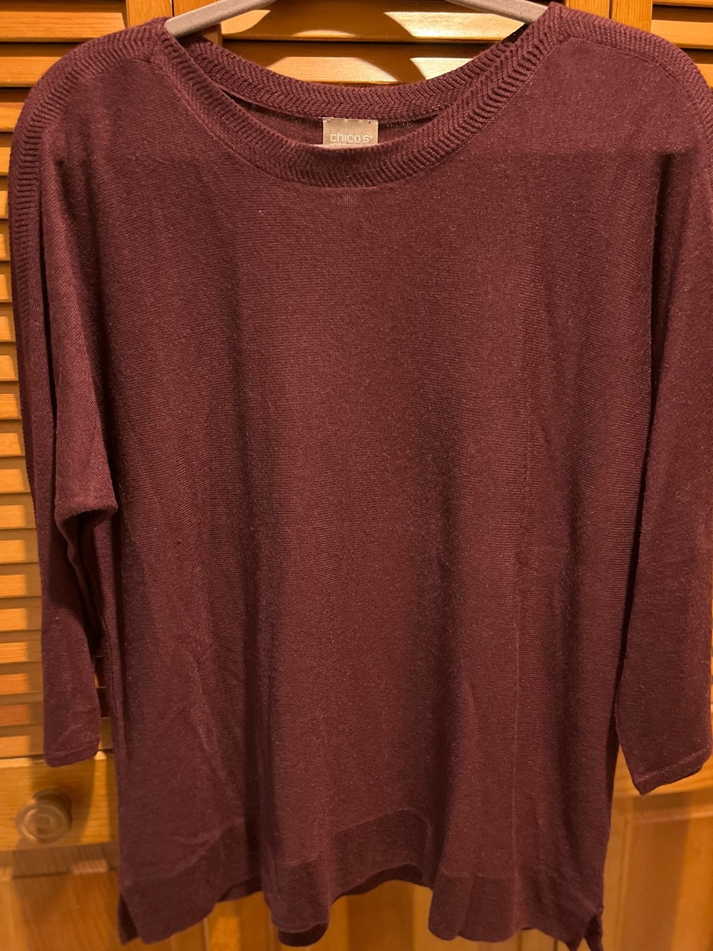 79. WOMENS CHICO’S 2/L DETAIL SWEATER